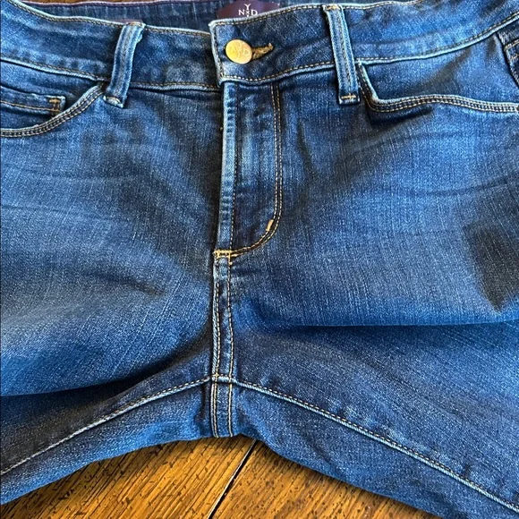 NYDJ Sheri Slim Jeans 6P. EUC - Picture 5 of 9